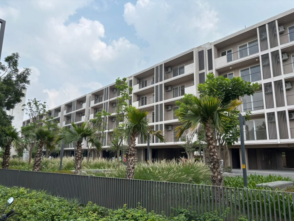 dlf garden city enclave 